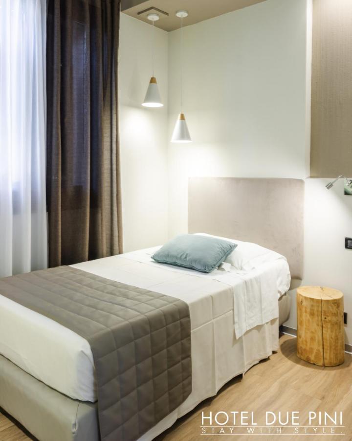 Hotel Due Pini ฟอร์มิจิเน ภายนอก รูปภาพ