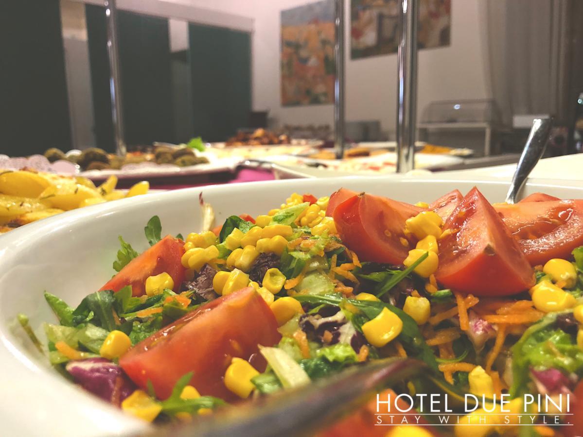 Hotel Due Pini ฟอร์มิจิเน ภายนอก รูปภาพ