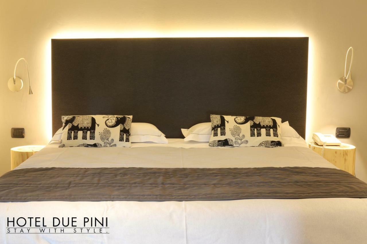 Hotel Due Pini ฟอร์มิจิเน ภายนอก รูปภาพ