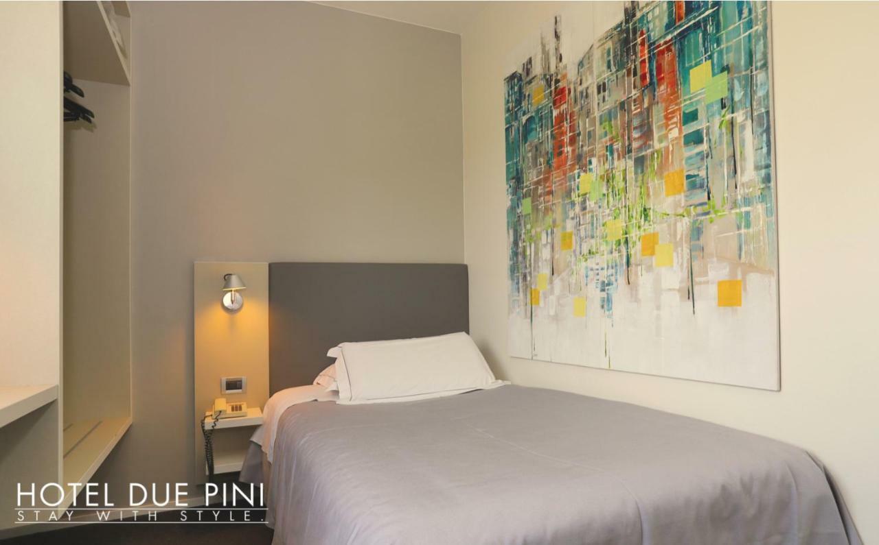 Hotel Due Pini ฟอร์มิจิเน ภายนอก รูปภาพ