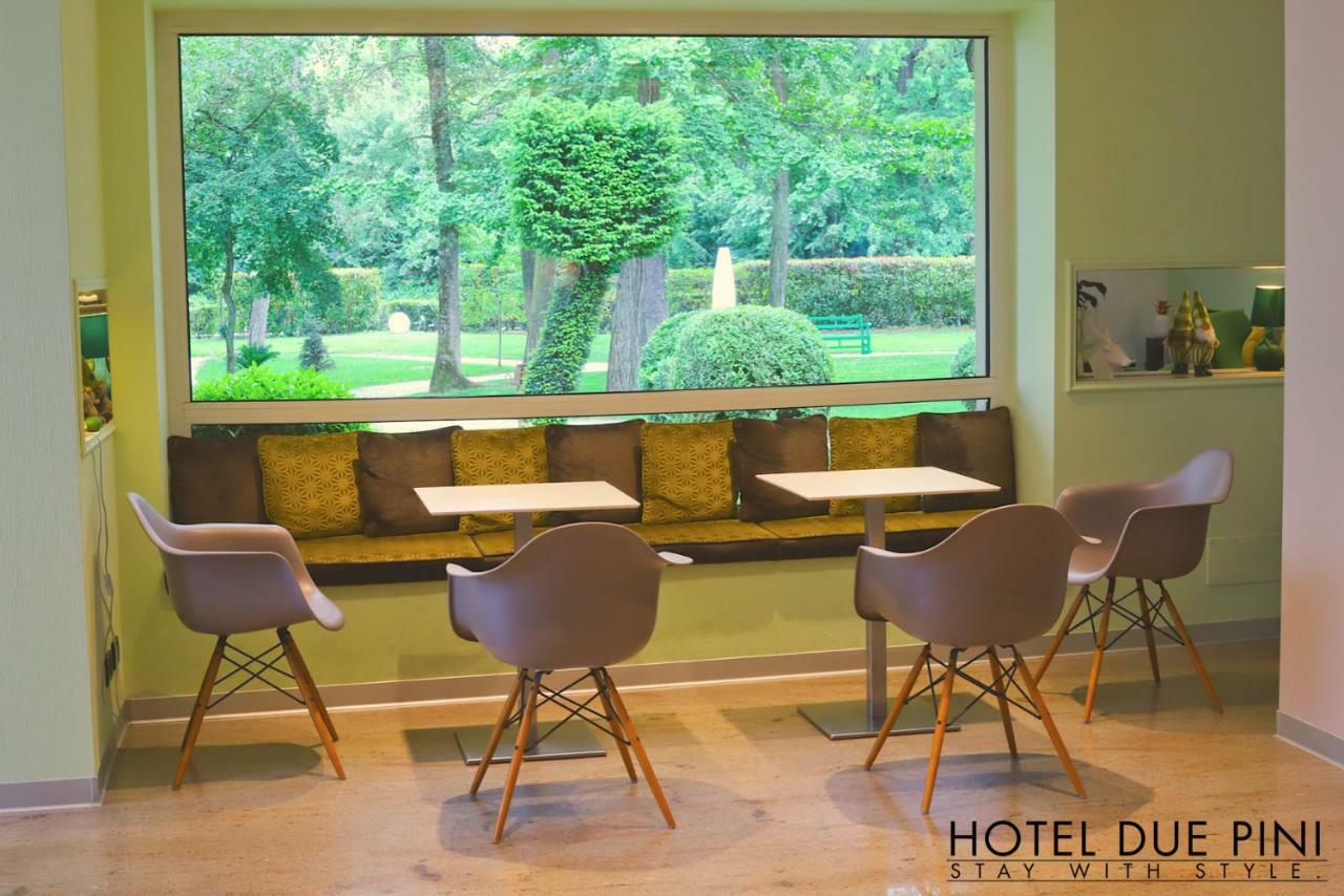 Hotel Due Pini ฟอร์มิจิเน ภายนอก รูปภาพ